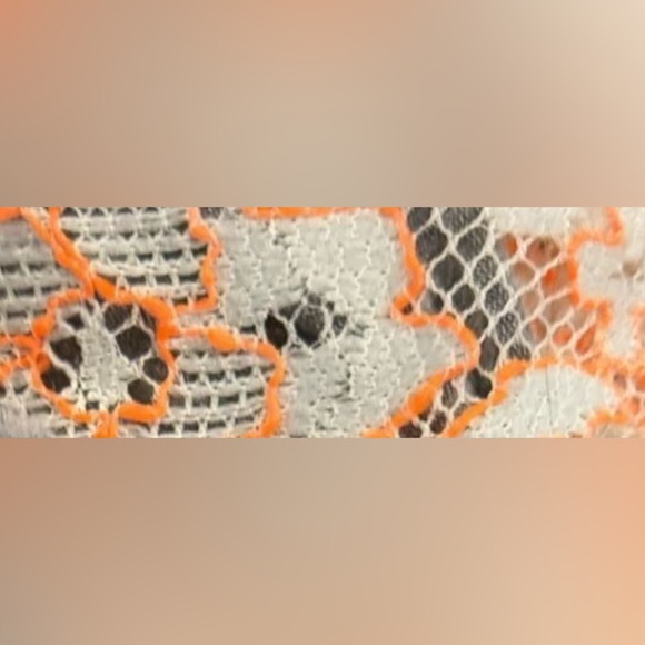 EUC Torrid sleeveless Tunic top lace back 1X - Picture 5 of 5